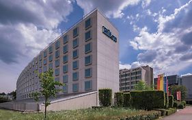 Hilton Geneva Hotel And Conference Centre